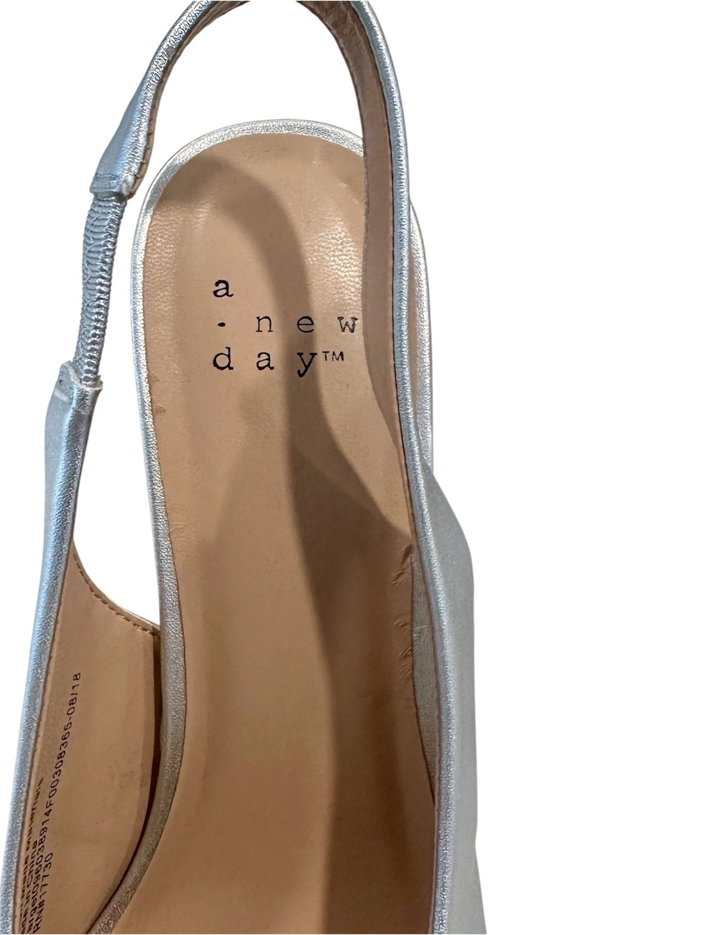 NEW a new day Silver Pointed-Toe Slingback High Heel Pumps - Size: 8 - Picture 4 of 9